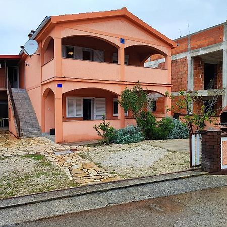 Apartmani Zdenka Vir Luaran gambar
