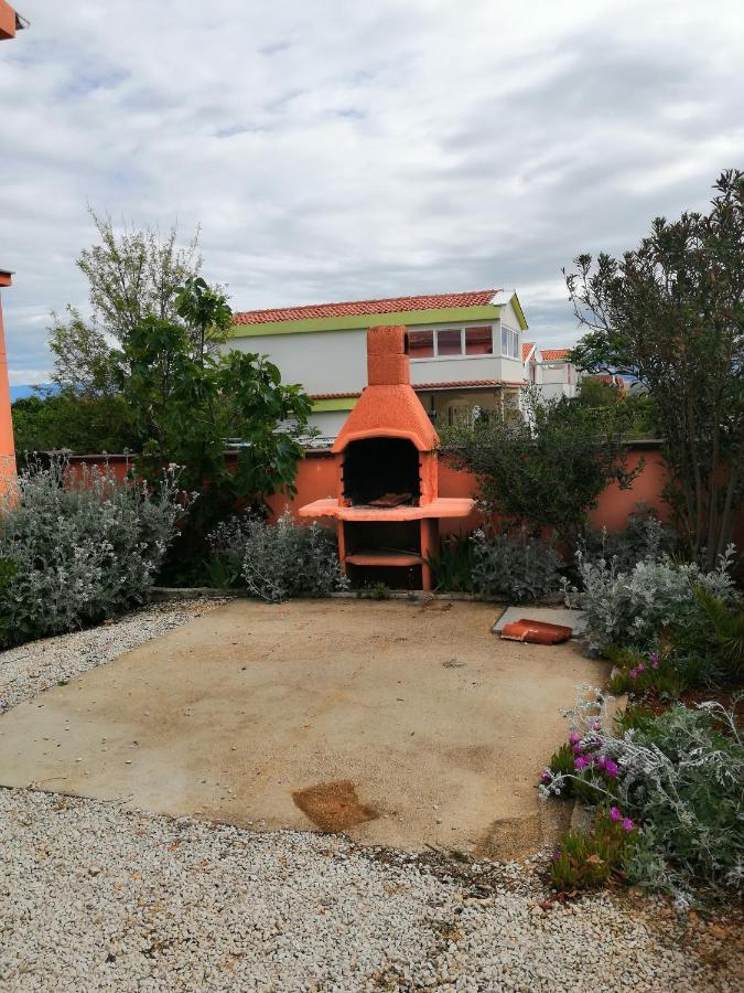 Apartmani Zdenka Vir Luaran gambar