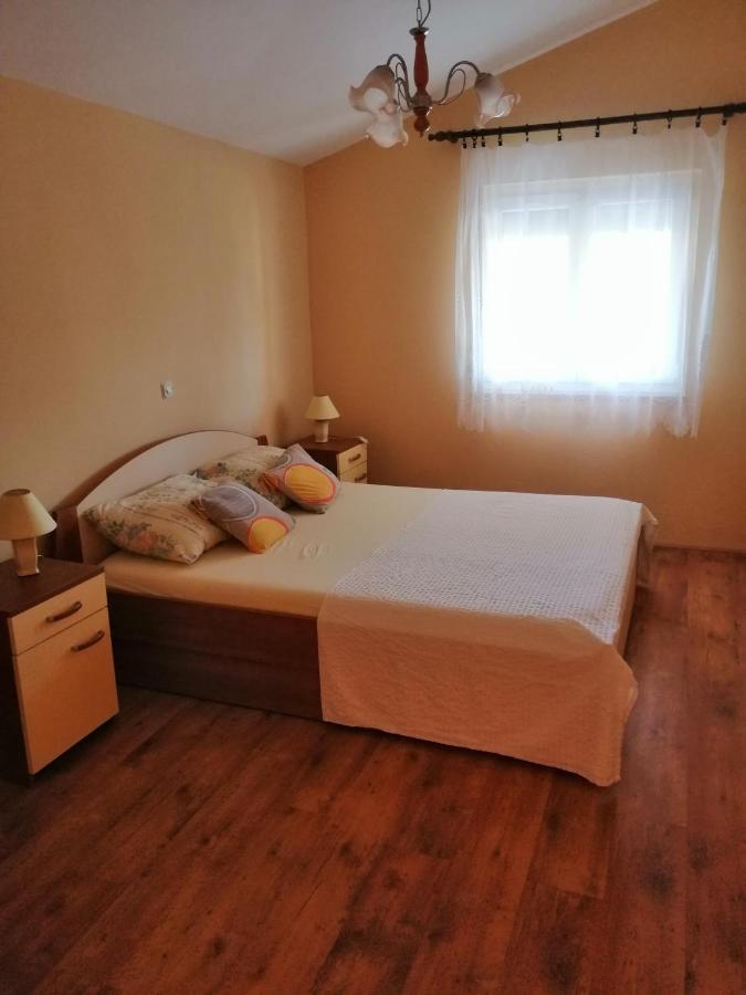 Apartmani Zdenka Vir Luaran gambar